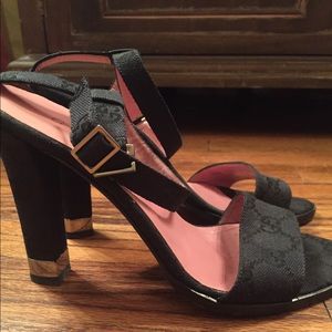 Black Gucci Imprint Strappy Sandals. Size 35